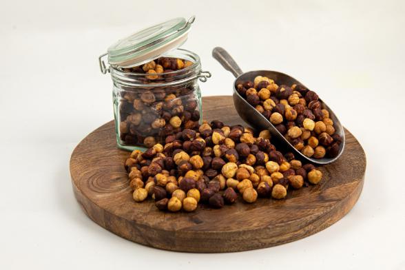 فروشنده انواع مغز فندق خام ارزان