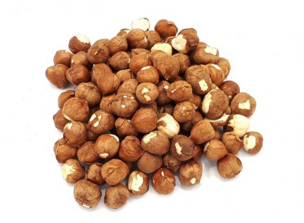 مزایای استفاده از فندق فله ای چیست؟