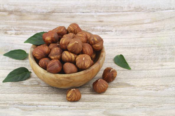 فروشندگان معتبر انواع فندق خندان درجه یک