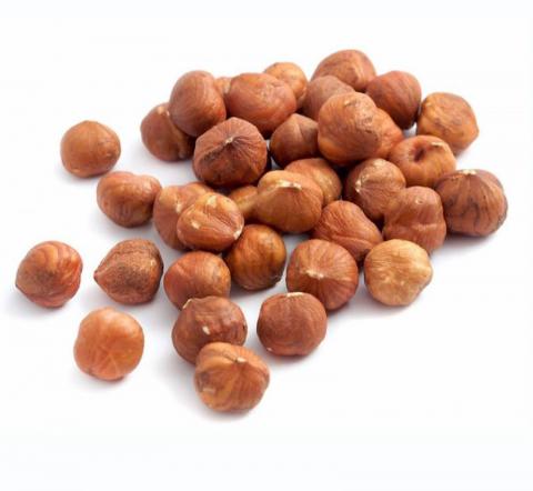 فواید استفاده از فندق تازه